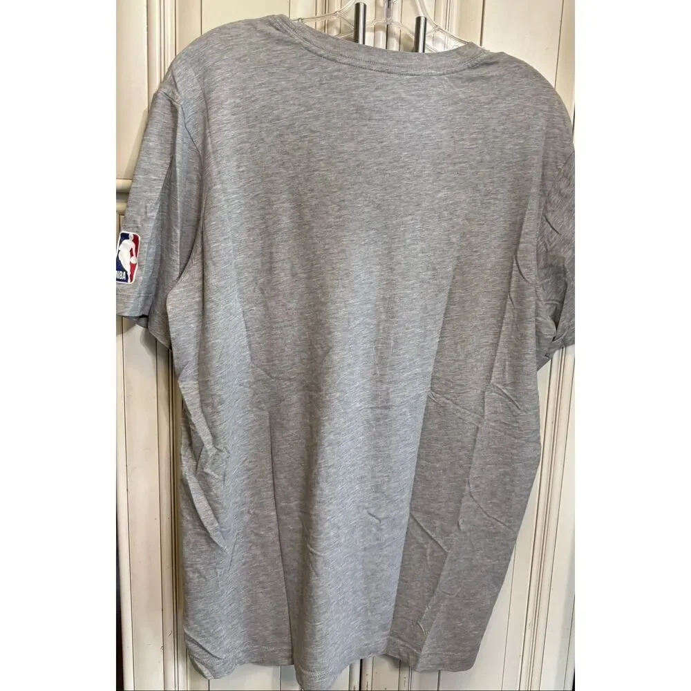 Nike Adult Minnesota Timberwolves NBA Authentics Short Sleeve T-Shirt Gray Large
